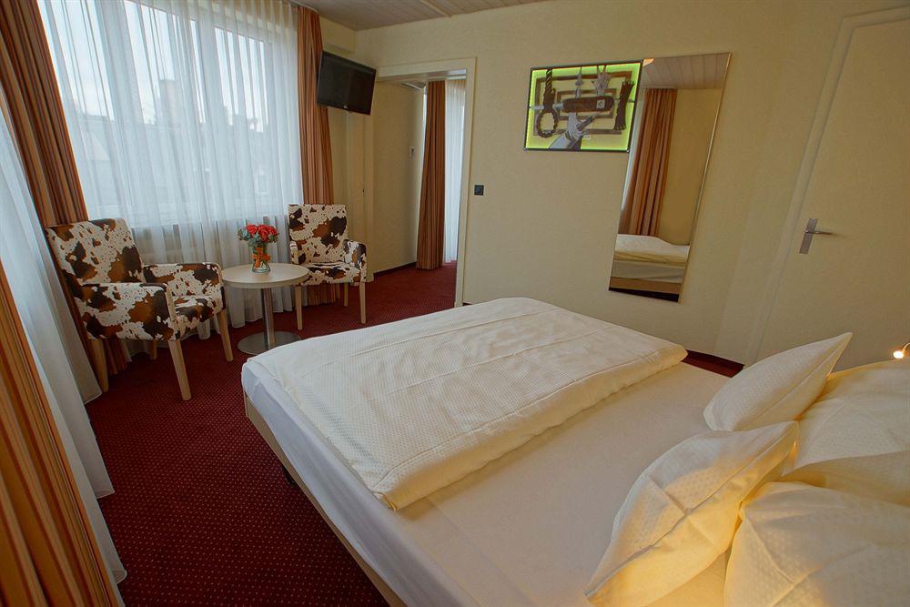 Fred Hotel Leonhardstrasse - Self Check-In Zurich Ngoại thất bức ảnh