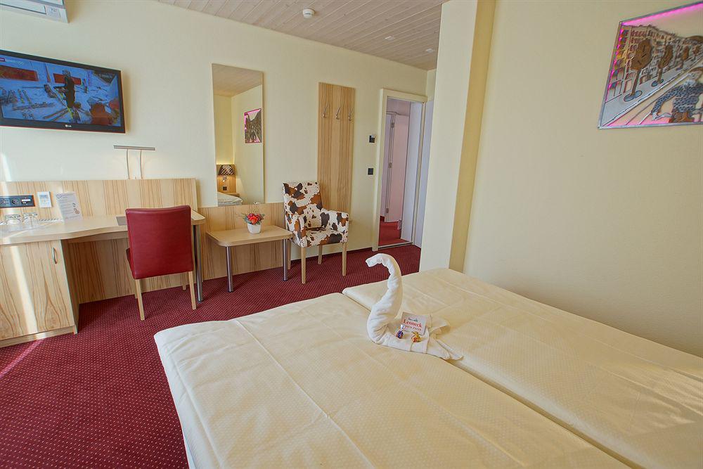 Fred Hotel Leonhardstrasse - Self Check-In Zurich Ngoại thất bức ảnh